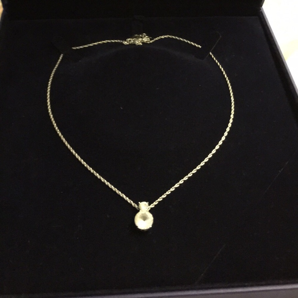 Swarovski crystal necklace 18” plus extender